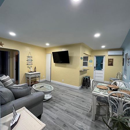 Gorgeous Beach Condo Сейнт Питърсбърг Екстериор снимка