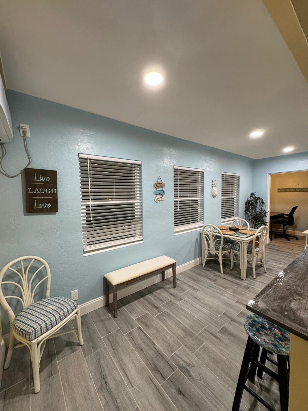 Gorgeous Beach Condo Сейнт Питърсбърг Екстериор снимка