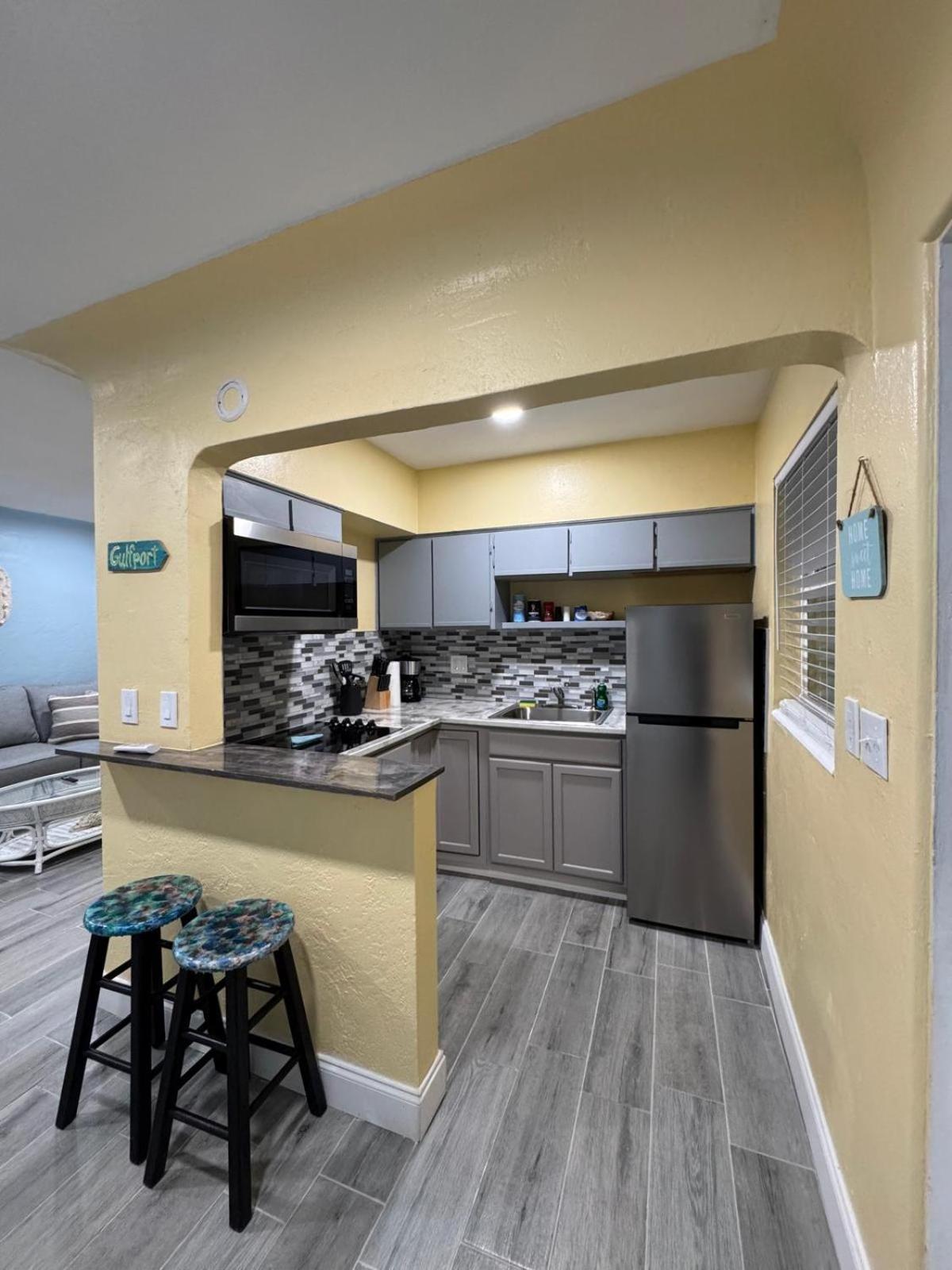 Gorgeous Beach Condo Сейнт Питърсбърг Екстериор снимка